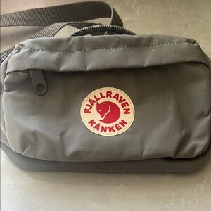 Kånken Gray Sling Bag